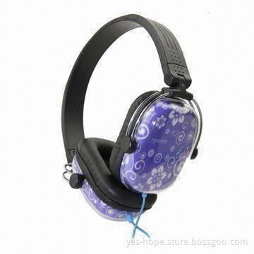 Wired Headphones with 3.5mm Stereo Plug, Frequency Range of 20 to 20kHz and 100mW Maximum Power